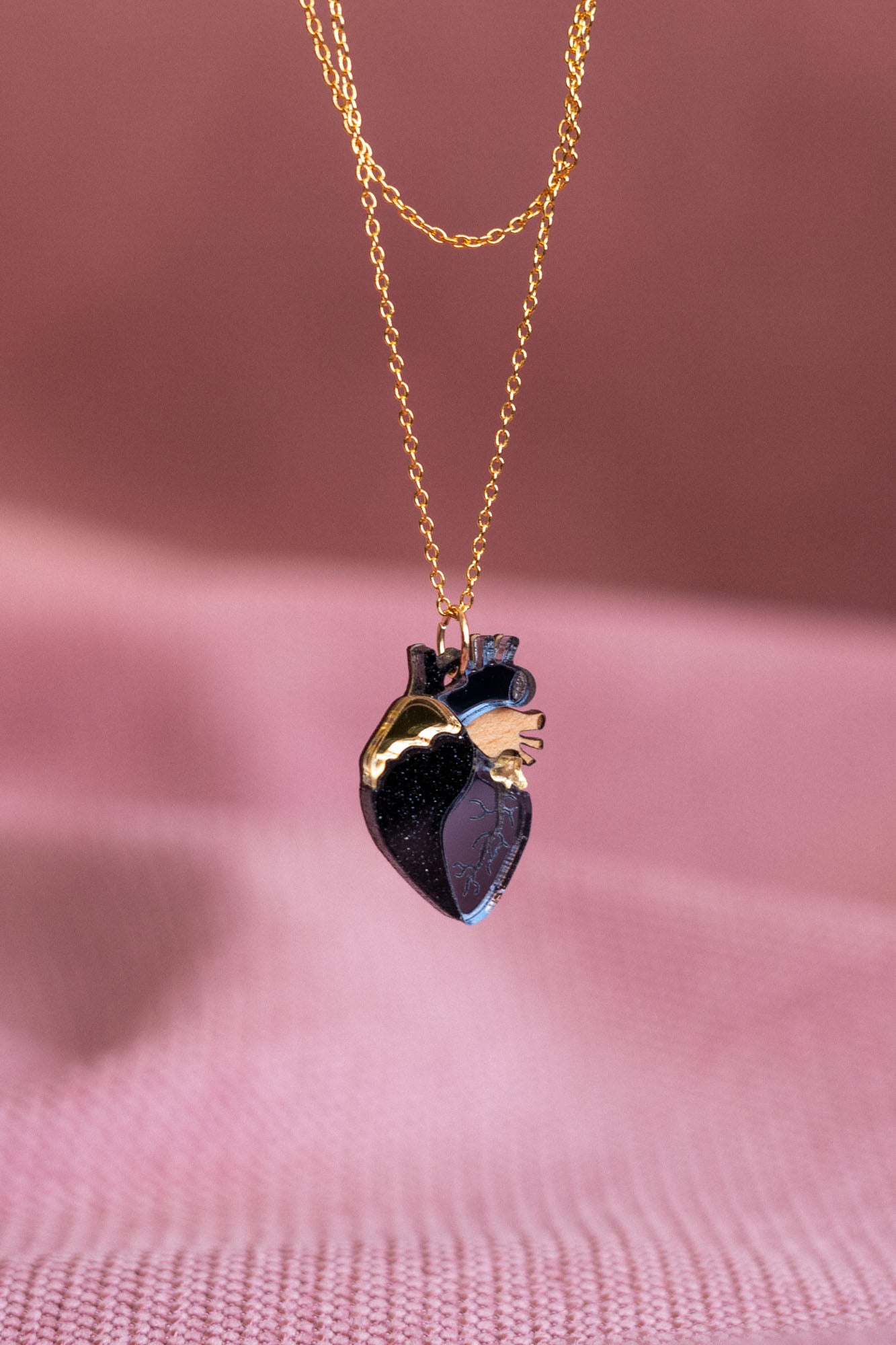Anatomical Heart Pendant Necklace - Black – DORUZOVA