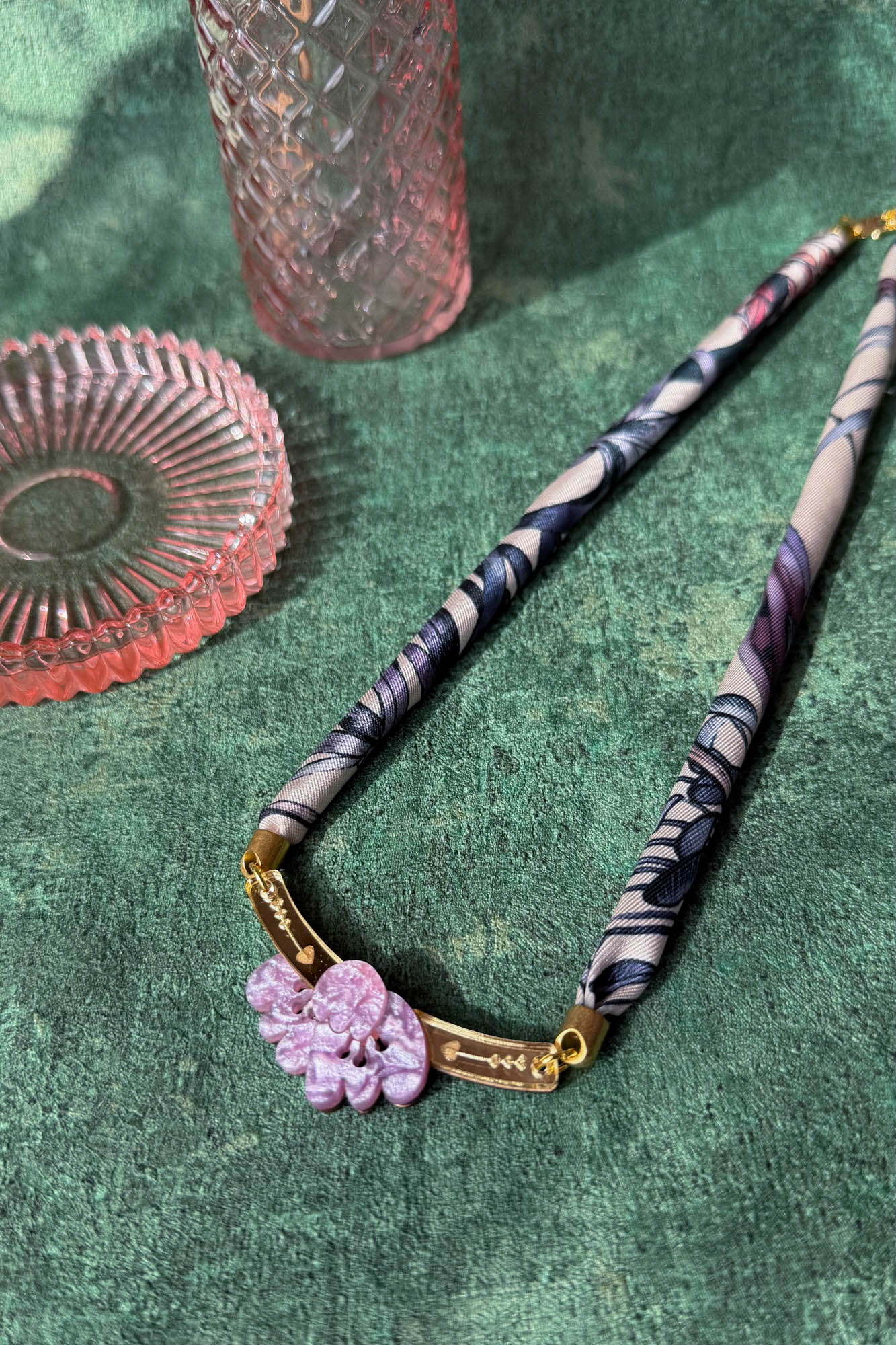 Bandana Necklace Tulip x Gratiola – DORUZOVA